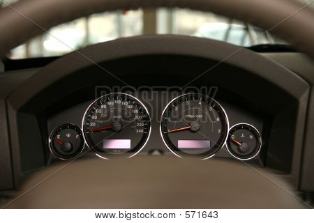 Tachymètre et compteur de vitesse de voiture