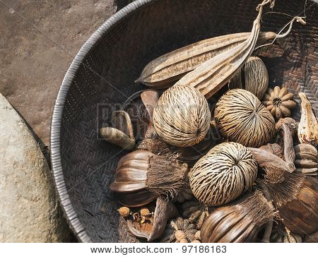 Dried Othalanga Dried Plants Ornament In Wooden Bowl