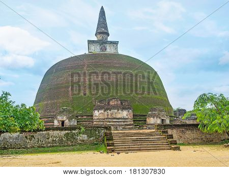 The Stupa In Polonnaruwa