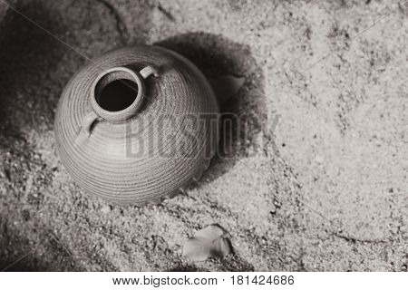 ceramic vase pot an Asian traditional culture art handcraft sculpture product.