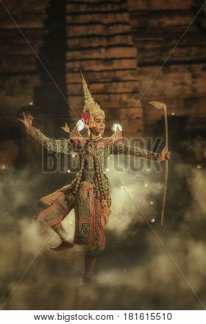 The pantomime (Khon)Thai traditional dance is preserving traditionsRamayana dance drama.