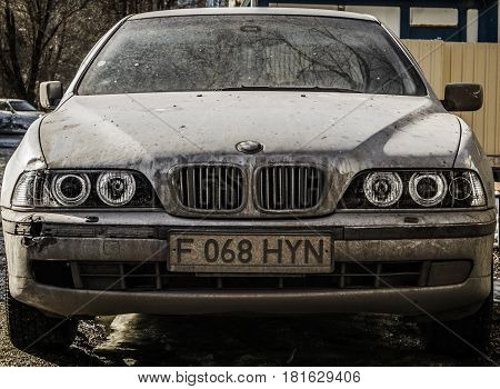 Kazakhstan, Ust-Kamenogorsk, march 24, 2017: Bmw E39 5-series, front view