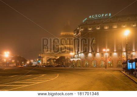 SAINT PETERSBURG, RUSSIA - MARCH 12, 2017: Foggy March night on St. Isaac's square