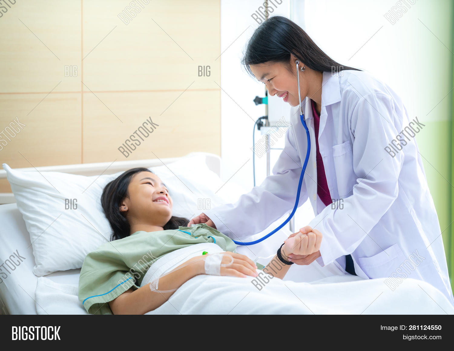 Проверить в больнице ли человек. Медицина анализы. Наблюдение пациента в стационаре. Право на оказание медицинской помощи. Кабинет плановой госпитализации.