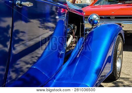 Saco, Maine - July 30: Old American Car In A Annual Exhibition On July 27, 2011 In Saco Me. The Exhi