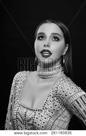Black And White Portrait Of Adorable, Beautiful Fashion Model. Gorgeous Girl Wearing In Luxurious Be