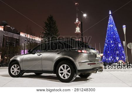 Novyy Urengoy, Russia - January 2, 2019: Motor Car Infiniti Fx35 In The City Street Near The Christm