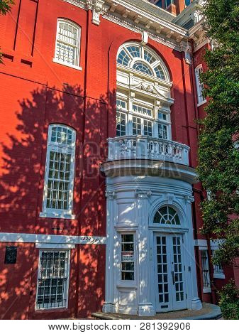 Washington Dc, Usa - September 2, 2018: Facades Of Typical Old Colorful Buildings In Connecticut Ave