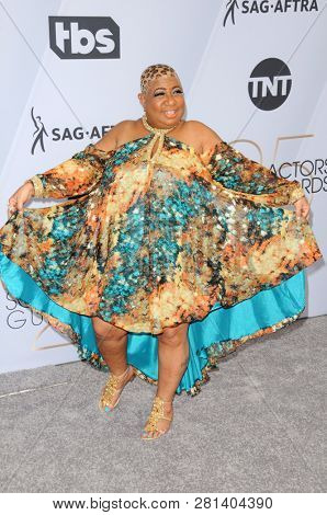 LOS ANGELES - JAN 27:  Luenell at the 25th Annual Screen Actors Guild Awards at the Shrine Auditorium on January 27, 2019 in Los Angeles, CA