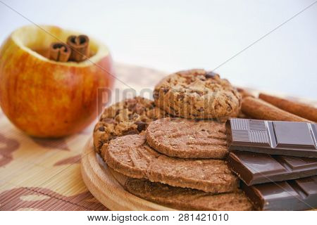 Apple Tea And Cookies