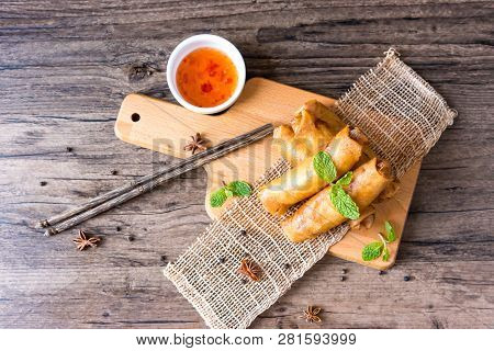 Deep Fried Spring Rolls, Por Pieer Tod Or Fried Spring Rolls (thai Spring Roll) Snacks And Snacks Th