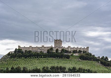Peñafiel, Valladolid, Spain; April 2015: View Of The Peñafiel Castle On Top Of The Hill On The Riber