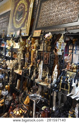 Dubai, Uae - Dec 10: Khan Murjan Market At Wafi Mall In Dubai, Uae, On Dec 10, 2018. Wafi City, Styl