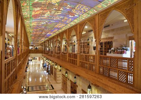 Dubai, Uae - Dec 10: Khan Murjan Market At Wafi Mall In Dubai, Uae, On Dec 10, 2018. Wafi City, Styl