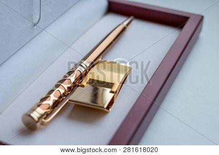 Gift Set. Holder Clip For Money. Stationery. Wooden Present Box. Golden Money Clip. A Pen In A Gift 