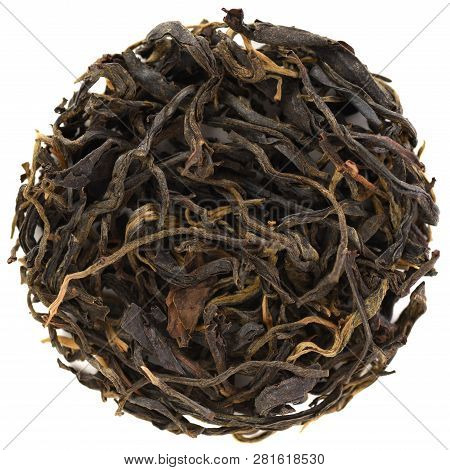 Pure Wild Arbor Assamica Chinese High Mounting Black Tea Isolaited Round Shape