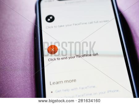 Paris, France - Jan 30, 2018: Apple Iphone Xs With Facetime App Icon Click To End Your Facetime Call