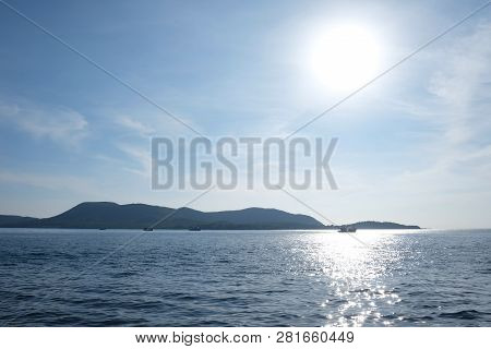 Samaesarn Island In Daytime View And Blue Sky,chong Samaesarn Is A Popular Tourist Destination Thail