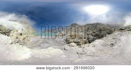 Vr 360 Workers Mine Sulfur By Hand, Crater Acid Lake Kawah Ijen. Mountain Landscape Sulfur Gas, Smok