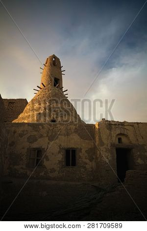 Exterior View To Al-qasr Old Town And Mosque , Dakhla Oasis, Egypt