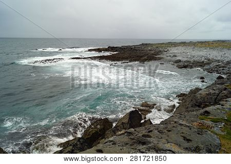 Walk To Burren & Cliffs Of Moher Geopark.