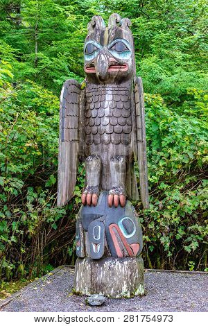 Ketchikan, Alaska - September 30, 2017: Thunderbird And Whale Totem, Totem Bight State Historical Pa