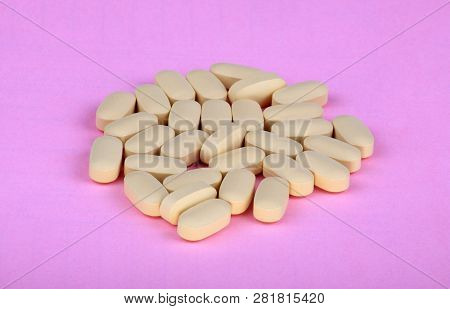 Image Of Many Hiv Therapy Efavirenz On Pink Background