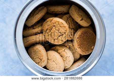 Box Of Quick Bites Mini / Small Cookies Apple And Cinnamon Flavored