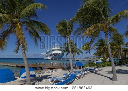 Editorial Grand Turk, Caribbean - January 18, 2019: The P&o Cruise Ship Azura Moored At The Turks An