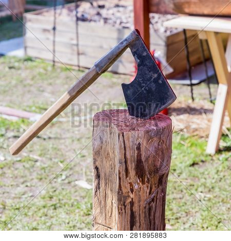 Legacy Of The Tradition Of Vikings Ax Weapon Warriors Carpenters Multifunctional Cannon Forged Metal