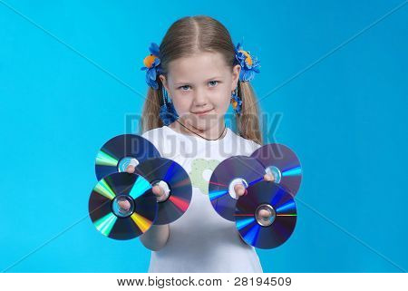 Pigen holder Cd