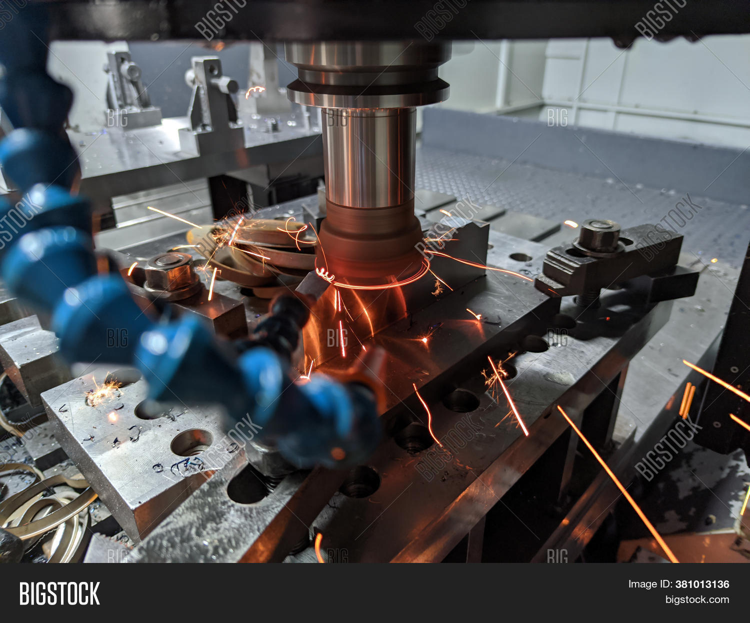 Cnc Milling Hardened Image & Photo (Free Trial) Bigstock