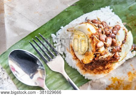 Simple Authentic Nasi Lemak Bungkus Wrapped With Banana Leaf