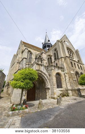 Mello (picardie) - kirken
