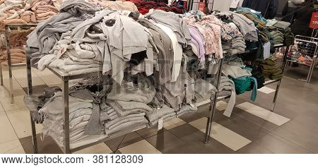Russia, St. Petersburg, 12,12,2018 Sale Of Women's Clothing In The Store Zolla