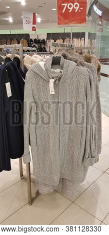 Russia, St. Petersburg, 12,12,2018 Sale Of Women's Clothing In The Store Zolla
