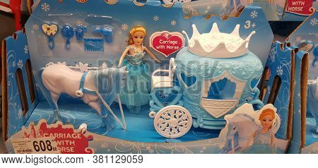 Russia, St. Petersburg, 12,12,2018 Toy Princess And Horse With A Coach In The Store