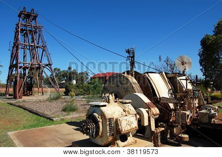 Gold Mining monumento
