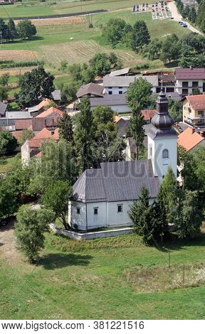 Parish Church of St. Peter in Sveti Petar Mreznicki, Duga Resa, Croatia