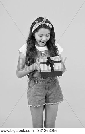 Express Real Happiness. Birthday Surprise For Her. Bargain Sale Concept. Black Friday Discount. Summ