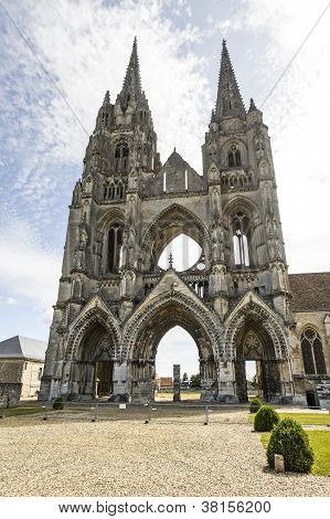 Abbey St-jean-des Vignes w Soissons