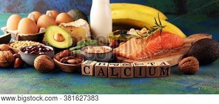 Best Calcium Rich Foods Sources. Healthy Eating. Foods Rich In Calcium Such As Bean, Almonds, Hazeln