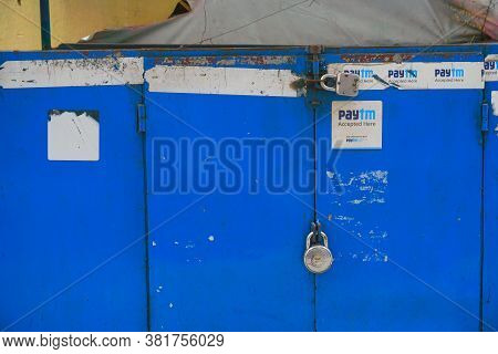 Kolkata, West Bengal, India - 22nd May 2020 : Gate Is Locked Of A Retail Shop Under Lockdown To Stop