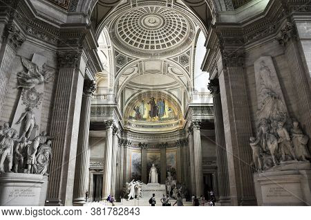 Pantheon, Paris, France - July 17, 2010: A View From Inside The Pantheon.