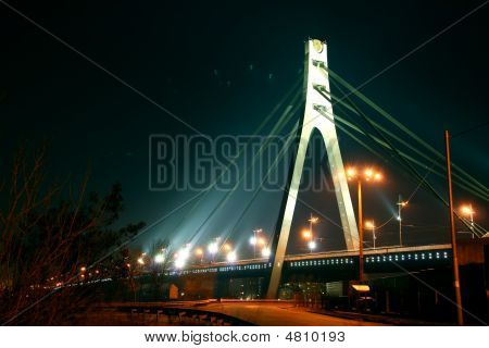 Ponte di notte, kiev, Ucraina