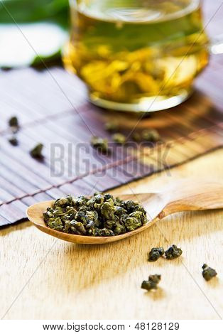 Oolong Tea leaf