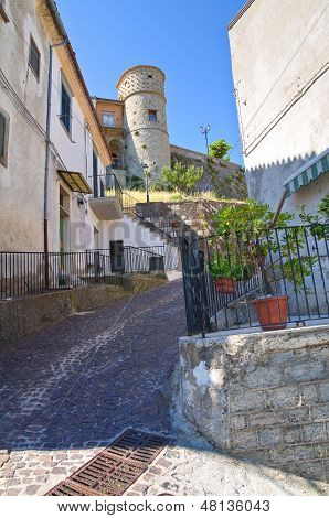 路地。・ アルベローナ。プーリア。イタリア。