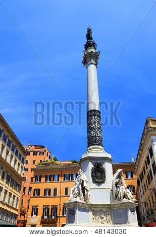 Makellose Spalte in Mignanelli Square, Rom, Italien, Europa