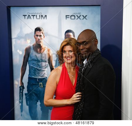 NEW YORK-giugno 25: Attore Lance Reddick e Stephanie Day frequentare la premiere di 