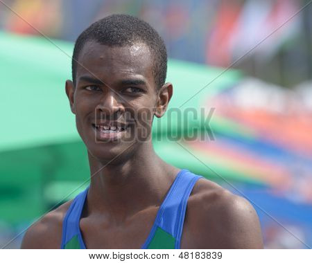 도 네 츠 크, 우크라이나-7 월 14 일: 200m Vitor Hugo 도스 산토스의 브라질 8 중에서 실버 메달 제작가